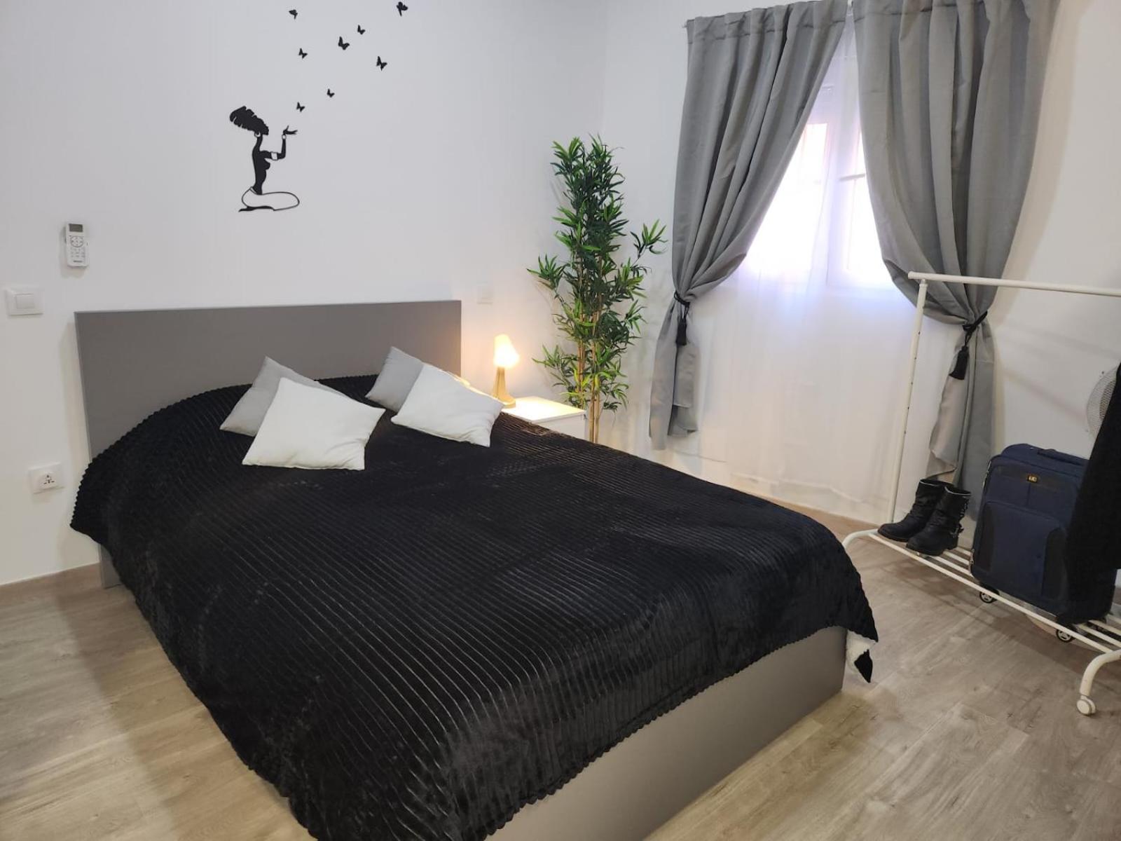 Plan B Madrid Vallecas ภายนอก รูปภาพ