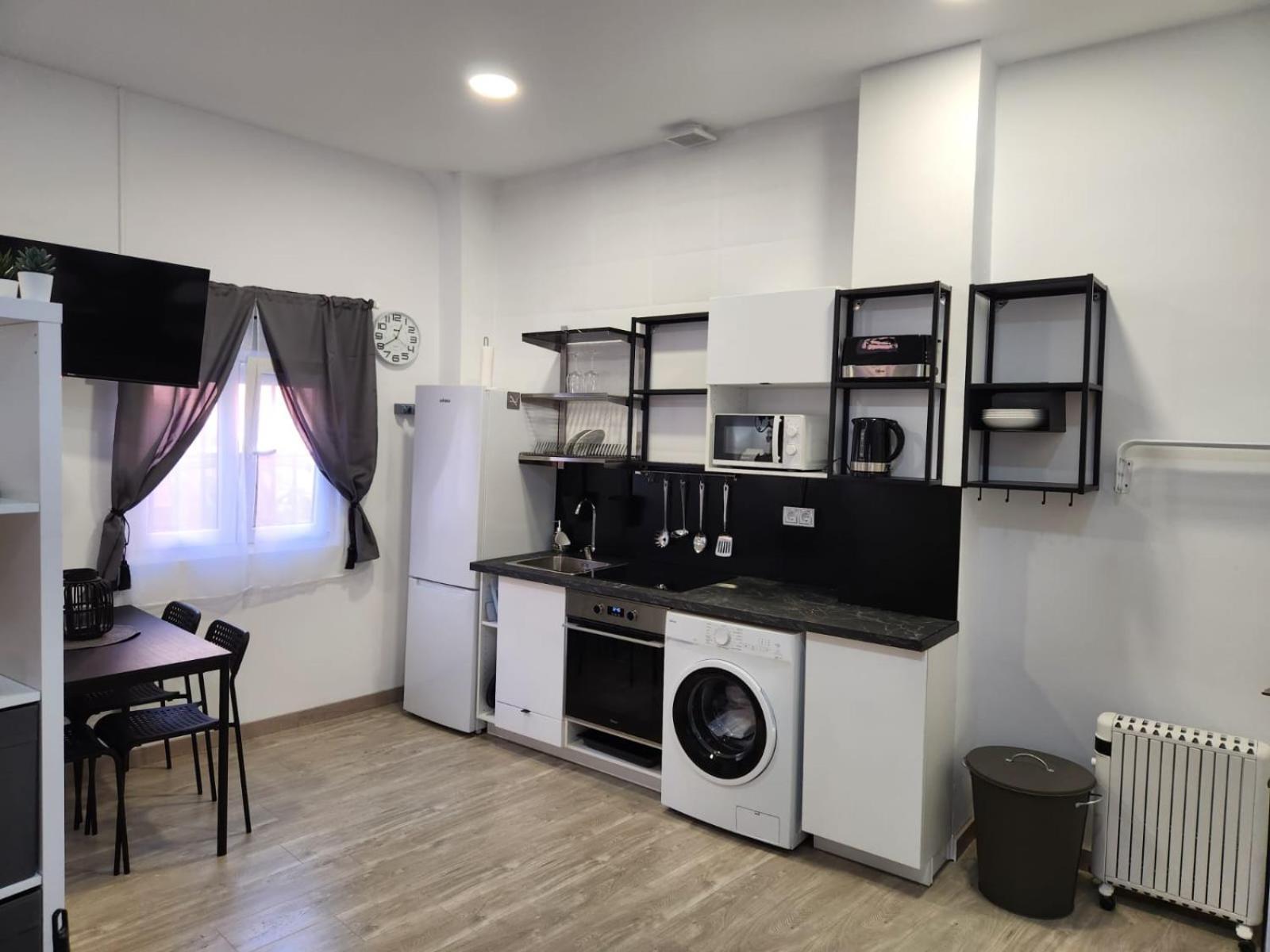 Plan B Madrid Vallecas ภายนอก รูปภาพ